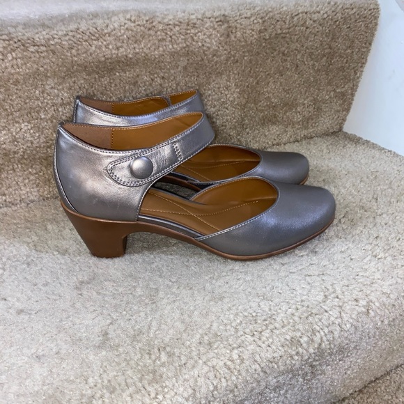 Easy spirit ladies shoes size 9 ❌SOLD❌ - Picture 2 of 6